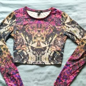 Long sleeve cropped top